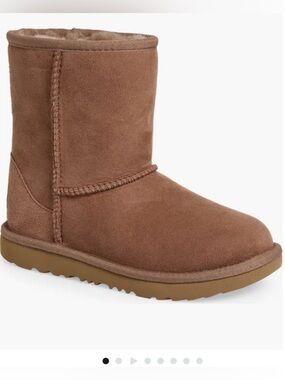 UGG Classic Short II Water Resistant Genuine Shearling Boot 6 Rocky Oak